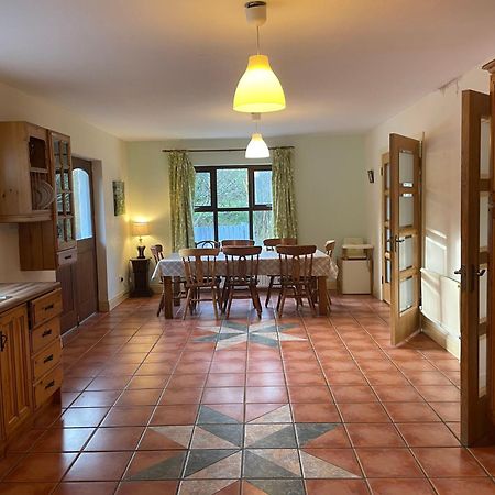 Letterfrack Farmhouse On Equestrian Farm In Letterfrack Beside Connemara National Park Tullywee Bridge Bagian luar foto